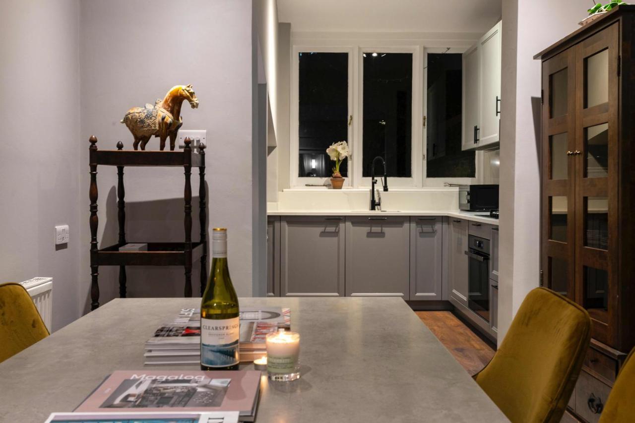 Shared Guest House 5 Mins Walk From Vauxhall And Nine Elms Station With Off-Site Parking Near Us Embassy London Eksteriør billede
